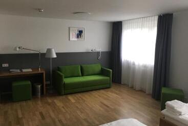 Hotelli Evangelische Tagungsstätte Bad Boll