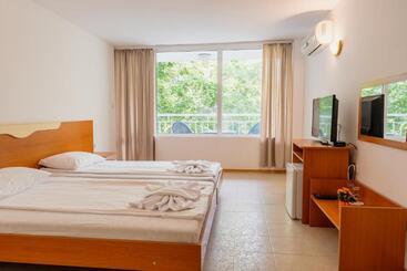 Отель хотел ескана