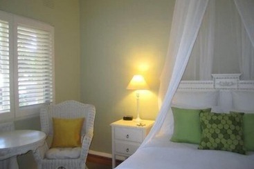 Plantation House At Whitecliffs Bed And Breakfast