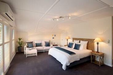 Plantation House At Whitecliffs Bed And Breakfast