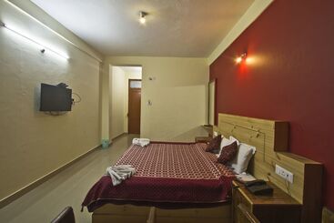 فندق Himanshu Resorts