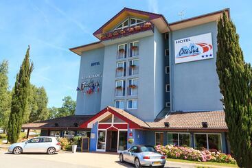 Отель Hôtel Côté Sud Léman