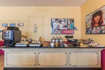 Hotell Logis Hôtel Lafayette Rochefort France