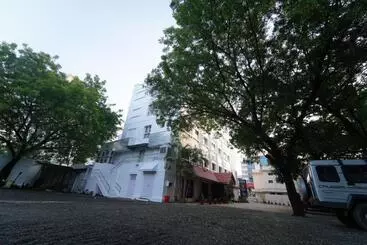 ホテル Palmyra Grand Inn