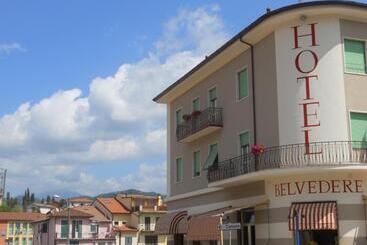 호텔 Albergo Ristorante Belvedere