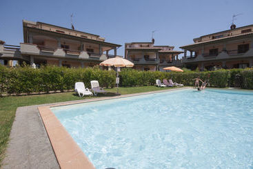 호텔 Follonica Apartments