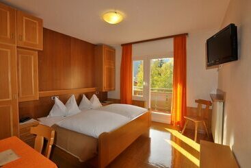 Hotel Garnì Pe De Munt