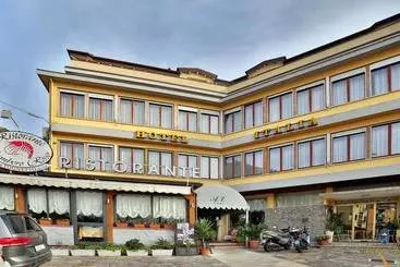 هتل Italia
