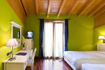 هتل Ristorante Vecchia Riva