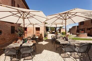 Отель Tenuta La Campana