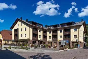 Hotelli Ariston Dolomiti Residence