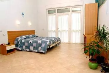 Hotelli Casa Religiosa Di Ospitalità Nazareno
