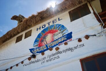 Отель Golden Paradise Beach