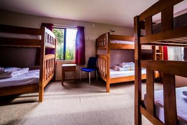 Отель Yha Te Anau