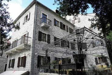 هتل آپارتمان Villa Duomo