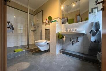 בית מלון כפרי Am Obersee