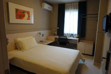 בית מלון כפרי Jin Jiang Inn Donghai Liming University