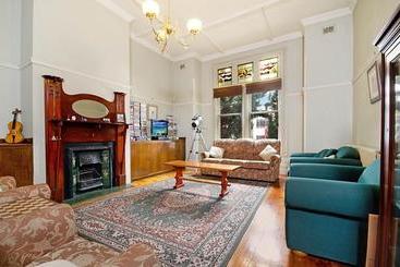 ホテル Gatehouse On Ryrie