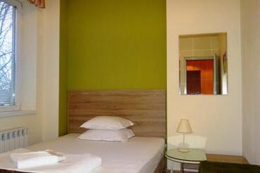בית מלון כפרי Guest Rooms Kom