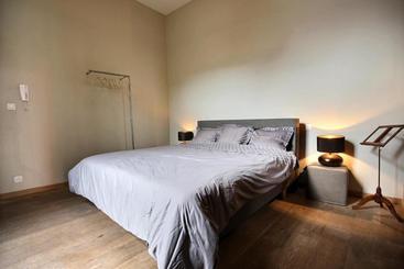 ホテル Ze Agency Apartments Liege