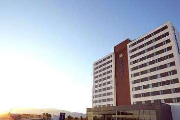 בית מלון כפרי Tulip Inn Itaguai