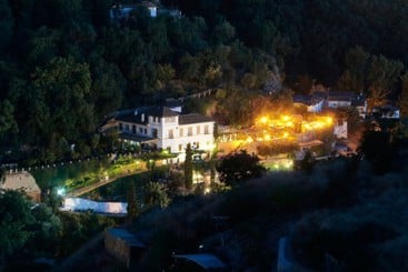 هتل Carmen de Los Chapiteles