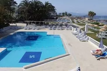 Ladonia Hotels Luna Beach Resort