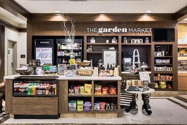 Отель Hilton Garden Inn North Houston Spring