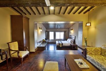 Hotel One Earth Royale Boutique