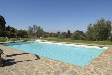 Жильё для туристов Tenuta Bonomonte Podere San Bartolo 1