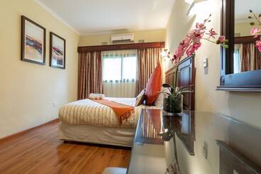 Turistihuoneistot Fallsway Apartments   Burley Court