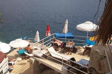 בית מלון כפרי Caretta