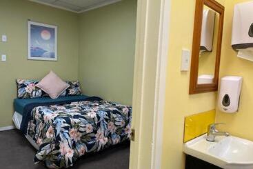 旅馆 Silverfern Backpackers