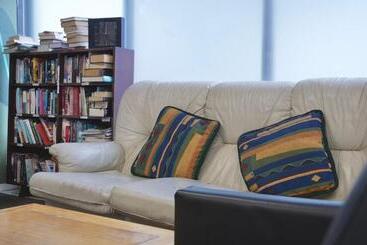 הוסטל Silverfern Backpackers