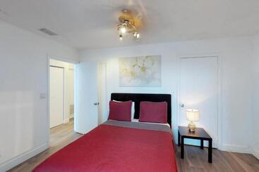 בית מלון כפרי Castle Beach: Rumba Suite