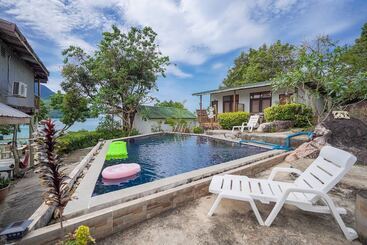 فندق Phi Phi Cozy Seafront Resort