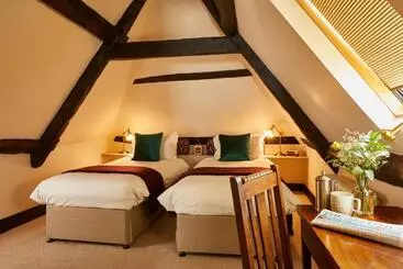 Hotel The Greyhound Inn