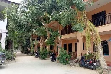 Pensió Bank Guesthouse
