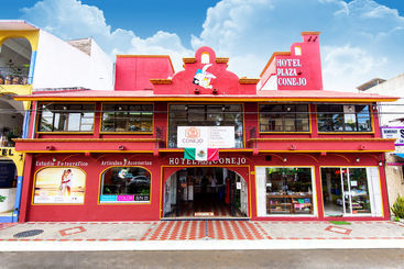 Отель Plaza Conejo