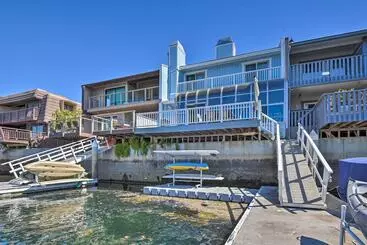 Hus på landet Waterfront Oxnard Escape W/ Kayaks & Dock!