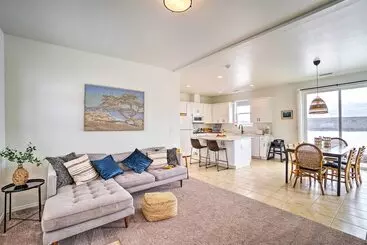 Mökkimajoitus Flagstaff Area Family Home W/ Hot Tub & Patio