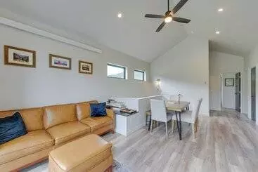 Mökkimajoitus Quiet Alpine Hideaway W/ Panoramic Mountain Views!