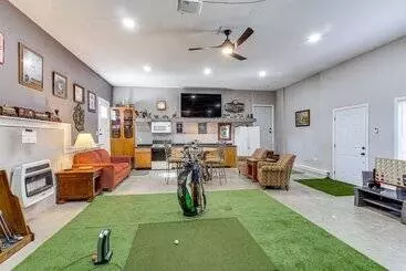 Mökkimajoitus Spacious Lake Of The Ozarks Escape W/ Deck & Views