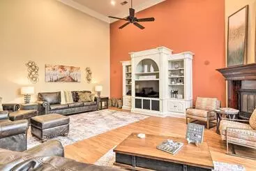 Mökkimajoitus Upscale Home W/ Seasonal Pool Near Historic Rte 66