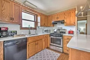 Blue Moon Cottage  W/ Amazing Views Of 5 Counties