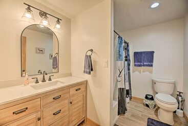 קוטג'' Pinetop Chalet Cabin ~ 1 Mi To Woodland Park