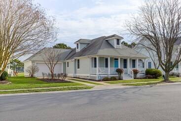 کلبه Ocean View Oasis W/ Resort Access, 2 Mi To Beach!