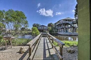 Dom wiejski Cozy Home With Ocean View: 5 Mi To Keaton Beach!