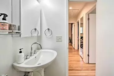 コテージ Chic Boulder Home W/ Yard < 3 Mi To Pearl St!