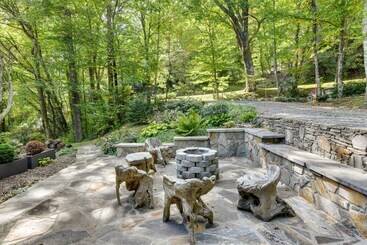 Casa Rurale Luxe Blue Ridge Mountain Retreat W/ Sauna + Creek!